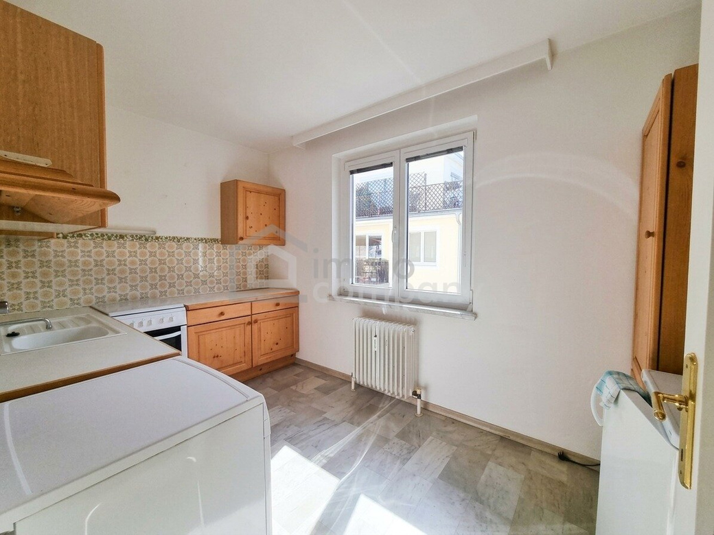 DAS SIND SCHÖNE AUSSICHTEN!! Ruhig gelegene, lichtdurchflutete FAMILIENWOHNUNG in TOP-LAGE – Foto 5