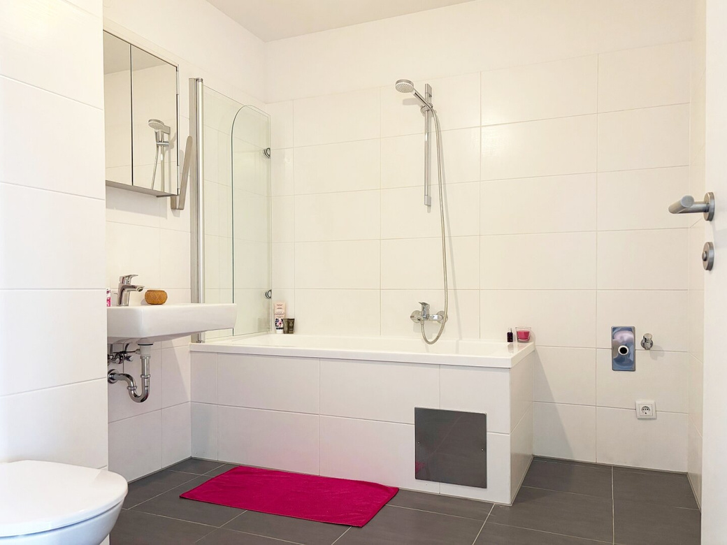 KOMPAKTE SONNIGE WOHNUNG MIT WEST-BALKON - SUPER ANBINDUNG – Foto 9