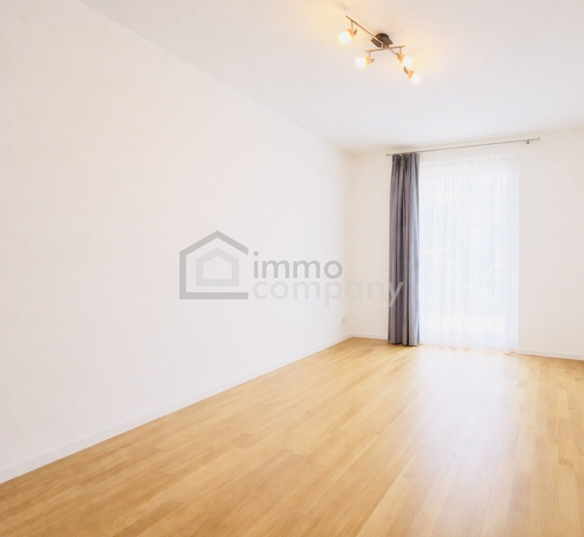 Einzigartige Wohnung mit riesigen Wohnzimmer 40 m² und eigenem Garten + Tiefgaragenplatz! 12. Bezirk. U6 – Foto 3
