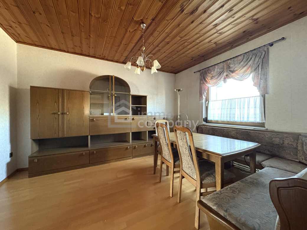 Einfamilienhaus mit Garten, Pool & Garage in Laa an der Thaya! – Foto 10