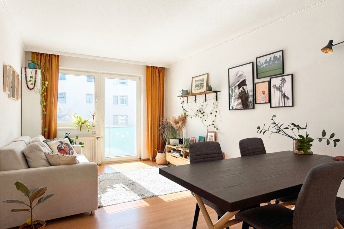 Sehr gepflegte 2-Zimmer-Wohnung mit Loggia – Foto 1