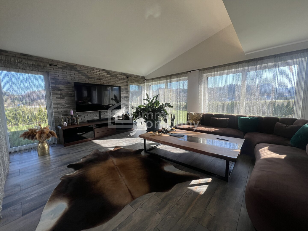 Exklusives Haus + eine Wohnung – Foto 2