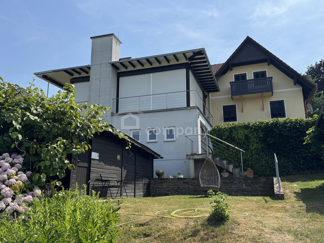 Großzügiges 7-Zi-Haus in Straden, Garten, Pool, Garagen, Balkon – 280 m² Wohnkomfort in Toplage – Foto 4
