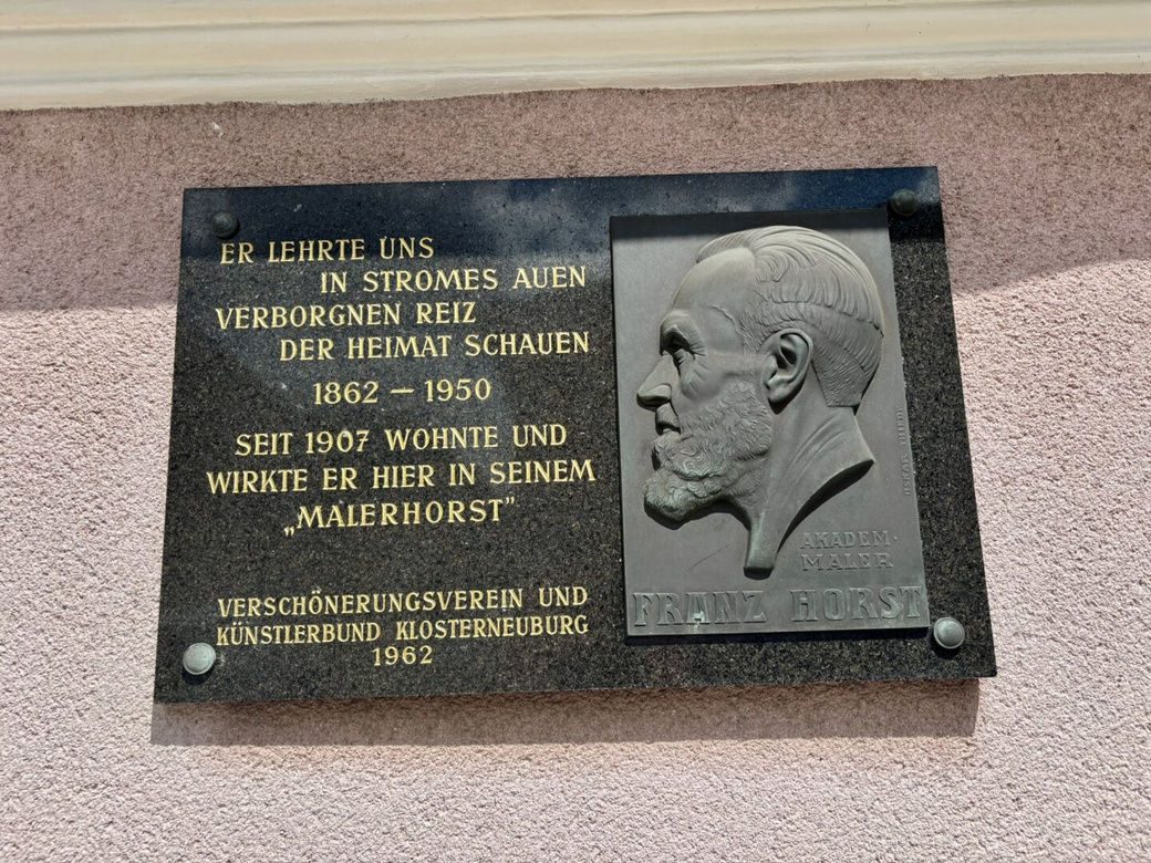 Einfamilienhaus mit historischem Hintergrund und optionalem Erweiterungspotenzial im Martinsviertel Klosterneuburg- Wohnen mit unverbaubarem Panorama-Fernblick – Foto 2