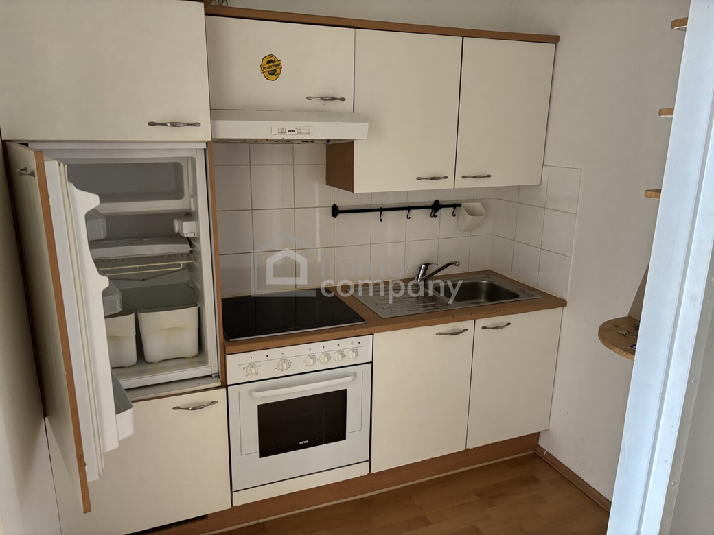 Charmante Wohnung mit schönen alten Fischgrät-Parkett – Top Preis! Top Eckzinshaus – Foto 5