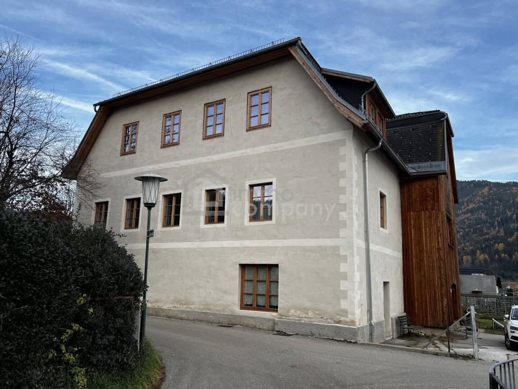 Charakterstark & bezugsfertig: Historisches Herrenhaus mit Raum zur Entfaltung – Foto 2