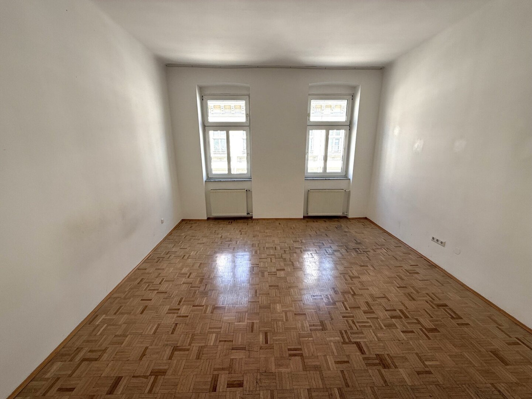 PREISGÜNSTIG NUR ca. €  3.400 pro m² - 2 Zimmer Altbauwohnung im 2. Stock mit Lift nächst Westbahnhof – Foto 2