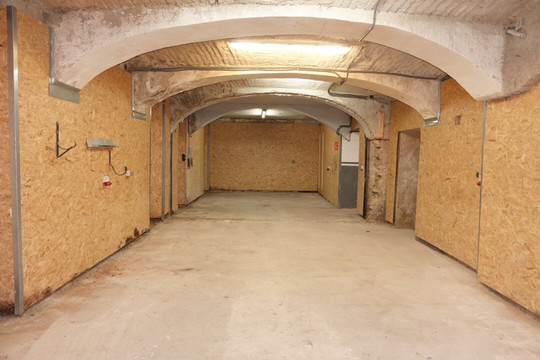 128 m² LAGERFLÄCHE - EURO 897,- Netto/Monat - NUR 1 MONAT PROVISION – 1150 Wien