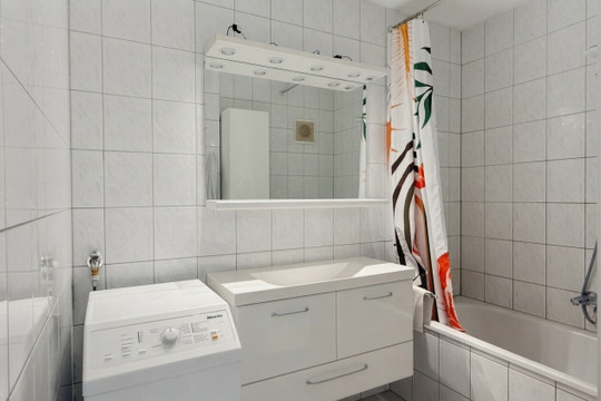 Sehr gepflegte 2-Zimmer-Wohnung mit Loggia – 1210 Wien
