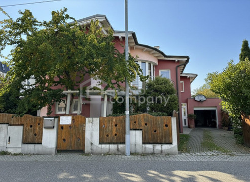 Exclusives Einfamilienhaus in Wien mit Pool – Ihr neues Zuhause! – 1210 Wien