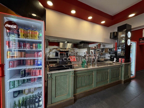 GASTROLOKAL VOR DEM K.J.-PLATZ - GERINGE PACHT! – 4600 Wels