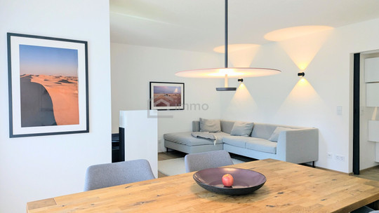 Exklusive 4-Zimmer-Wohnung in Aldrans | 110m² Wfl. | Komplett kernsaniert 2021 | 2 Garagenplätze & 2 Balkone | Gemeinschaftsgarten – 6071 Aldrans