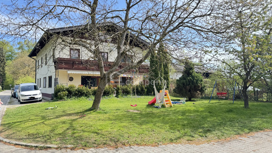 Wohnhaus und Werkstatt (derzeit Tischlerei) viel Grund in Vöcklabruck/Dürnau – ideal für Betriebsnachfolge – 4840 Vöcklabruck