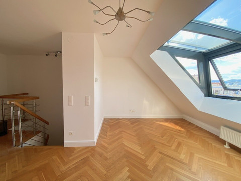 HERRLICHER RUNDUM-BLICK über WIEN! 2 TERRASSEN, 4 ZIMMER!! – 1020 Wien