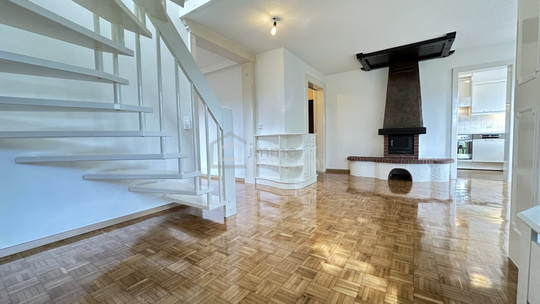 Lochau - 4-Zimmer-Maisonette-Wohnung auf 2 Stockwerken, in nächster Nähe zum Wohngebiet "Bäumle" in Lochau, fußläufig in wenigen Gehminuten die beliebten Badebuchten rund um die "Alte Fähre", ideal für Personen, die den Bodensee lieben. – 6911 Lochau