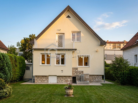 Charmantes 4-Zi-Einfamilienhaus mit Garten und Garage in 1220 Wien, 100m² Wohnfläche – 1220 Wien