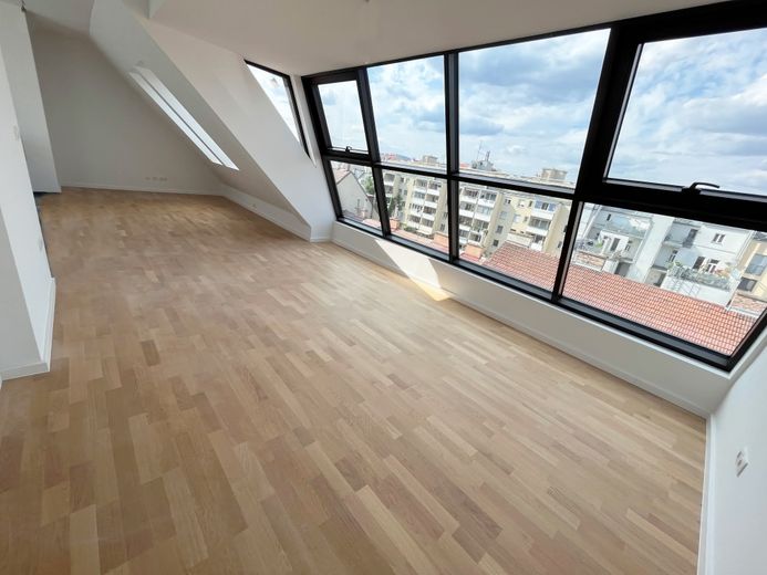 /// Lichtdurchflutete Dachwohnung mit Fernblick/// – Foto 8