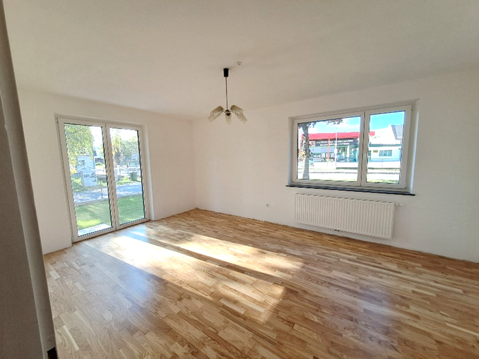 Familienfreundliche Wohnung mit Freiflächen und Garage – Foto 1
