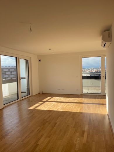 DACHGESCHOSSWOHNUNG MIT BALKON NAHE COTTAGE VIERTEL – Foto 1